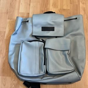 Kenneth cole reaction backpack